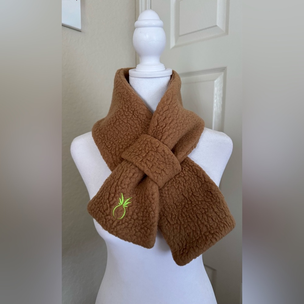 Dudley Stephens Sherpa Fleece Wrap Neck Scarf in Tan/Camel